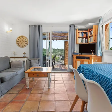 La Dolce Le Rayol-Canadel-sur-Mer